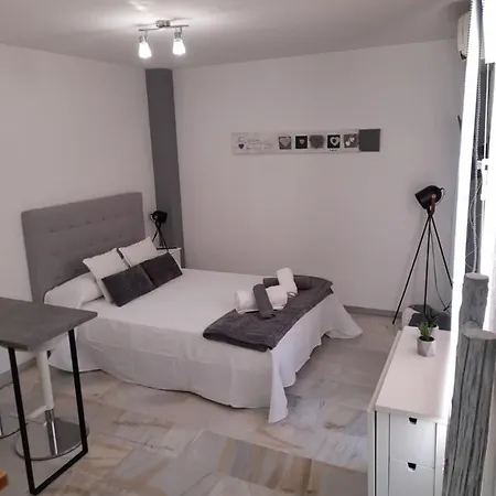 New And Parking Zamarrilla Apartamento Málaga